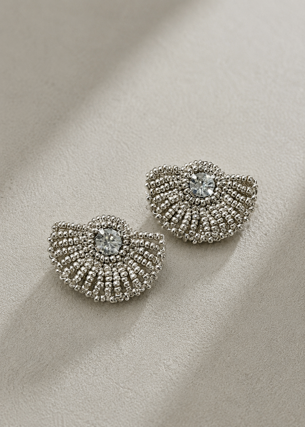 Essentia Studs
